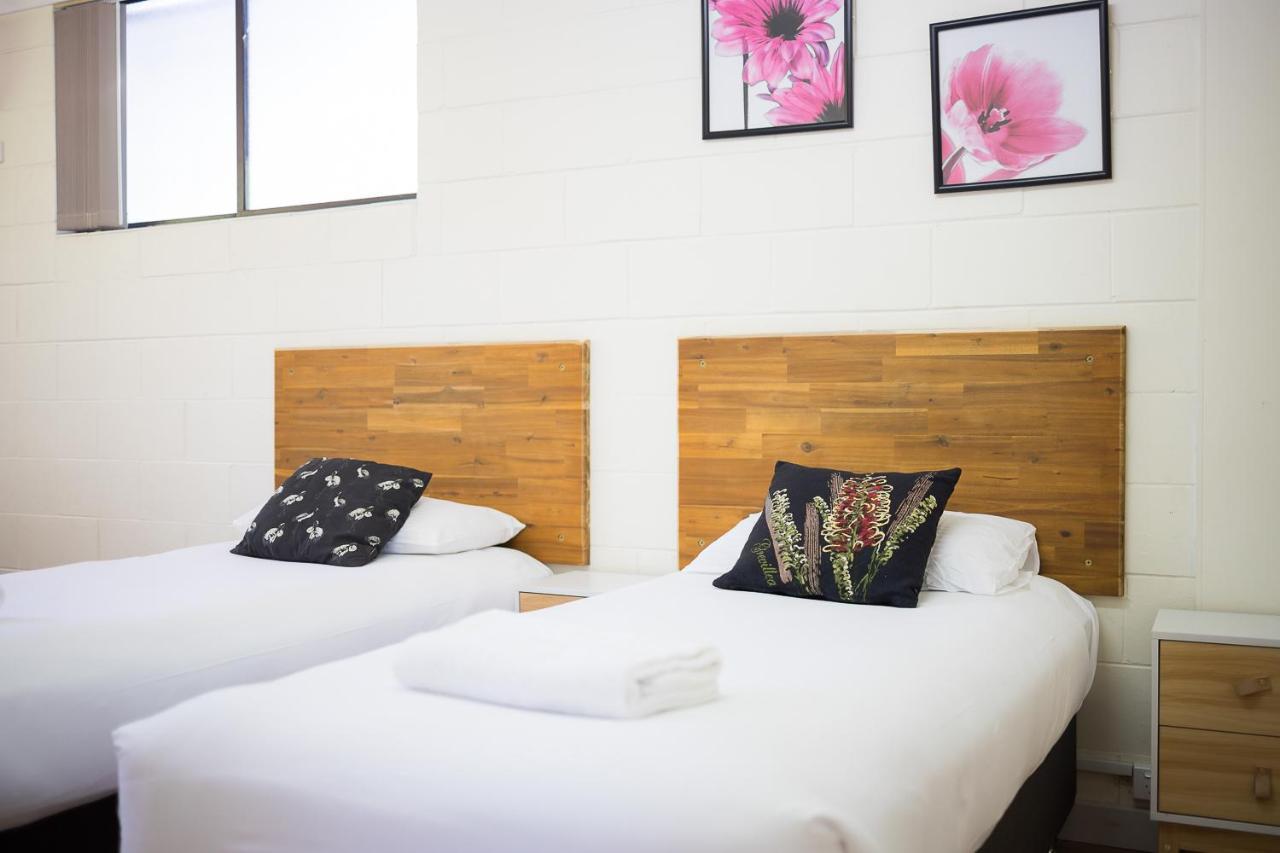 Plainsman Motel Forbes Exteriér fotografie